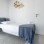 House * كوروتا